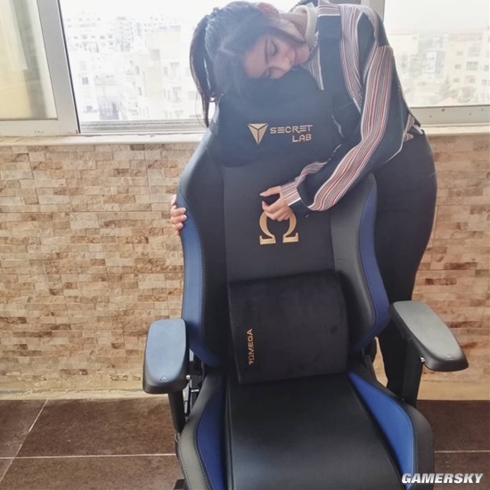 人美声甜的电竞美女 《Dota2》女主播“约旦妹”