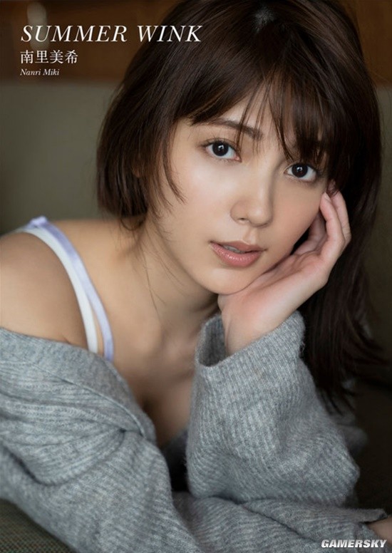 冲绳美女南里美希 第二本写真带来成熟慵懒气息