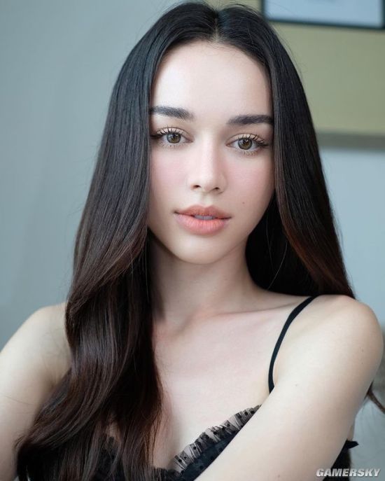 欧美风的御姐 泰德混血正妹堪称人间芭比