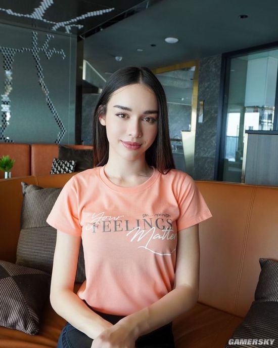 欧美风的御姐 泰德混血正妹堪称人间芭比