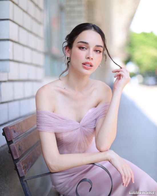 欧美风的御姐 泰德混血正妹堪称人间芭比