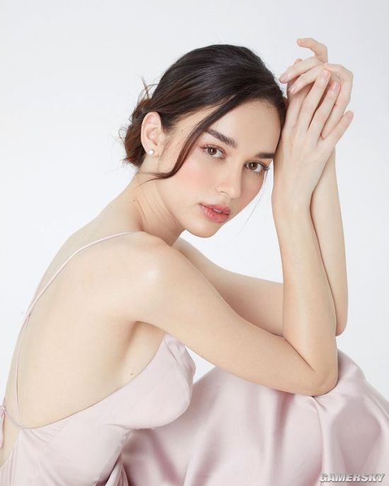 欧美风的御姐 泰德混血正妹堪称人间芭比