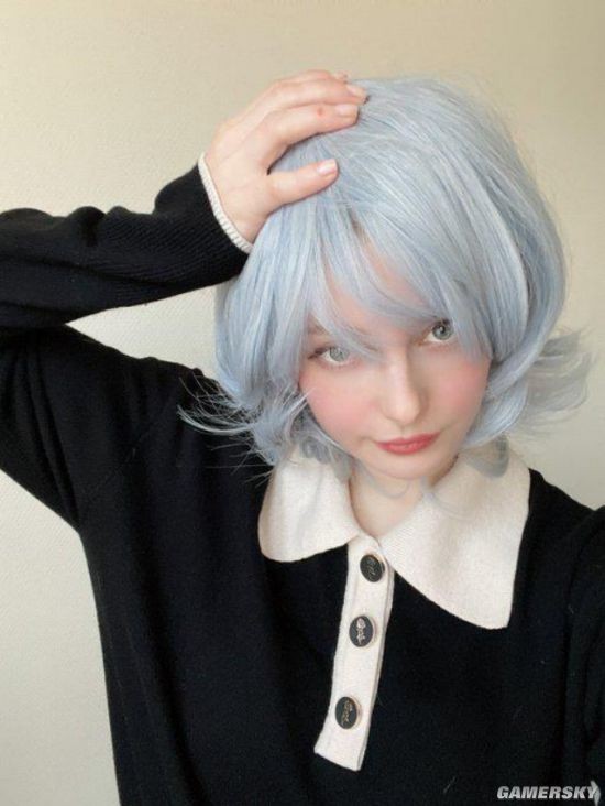 《生化危机4》重制版Ashley的脸模 荷兰模特Ella Freya