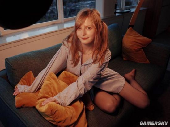 《生化危机4》重制版Ashley的脸模 荷兰模特Ella Freya