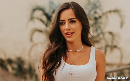 世界杯“大嫂团” 内马尔的巴西模特女友热情火辣