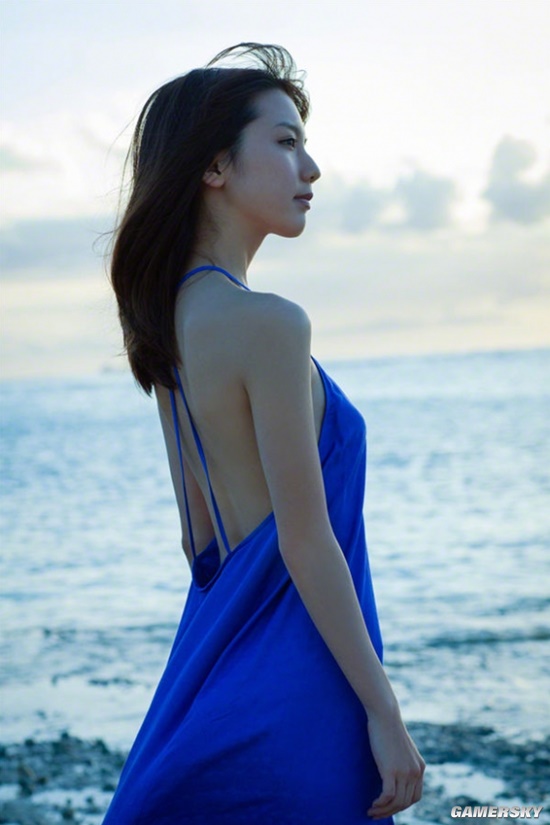 世界杯“大嫂团” 日本顶级清纯系美女真野惠里菜