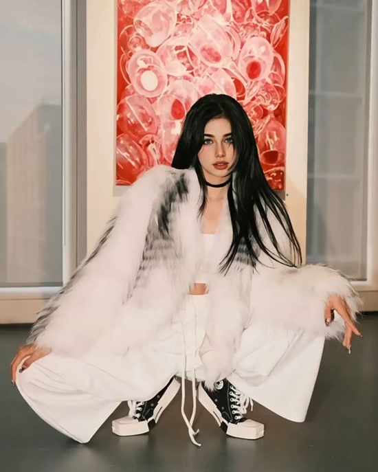 绝顶的颜值和身材 俄罗斯网红模特美貌突破次元壁