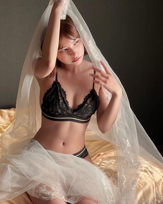 149CM清纯可爱的混血小美女 日本新晋特摄剧女星宫崎亚美沙