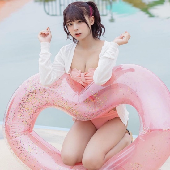 149CM清纯可爱的混血小美女 日本新晋特摄剧女星宫崎亚美沙