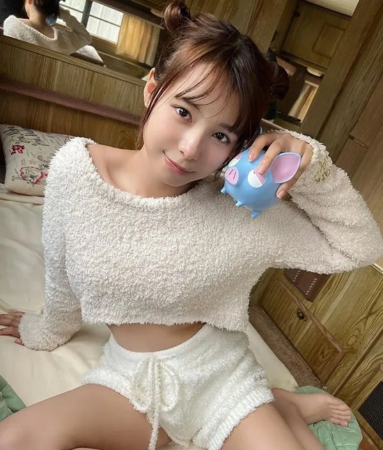 149CM清纯可爱的混血小美女 日本新晋特摄剧女星宫崎亚美沙