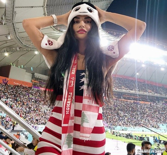 看球的同时也看“球” 2022世界杯女球迷集锦