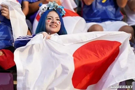 看球的同时也看“球” 2022世界杯女球迷集锦