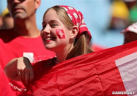 看球的同时也看“球” 2022世界杯女球迷集锦