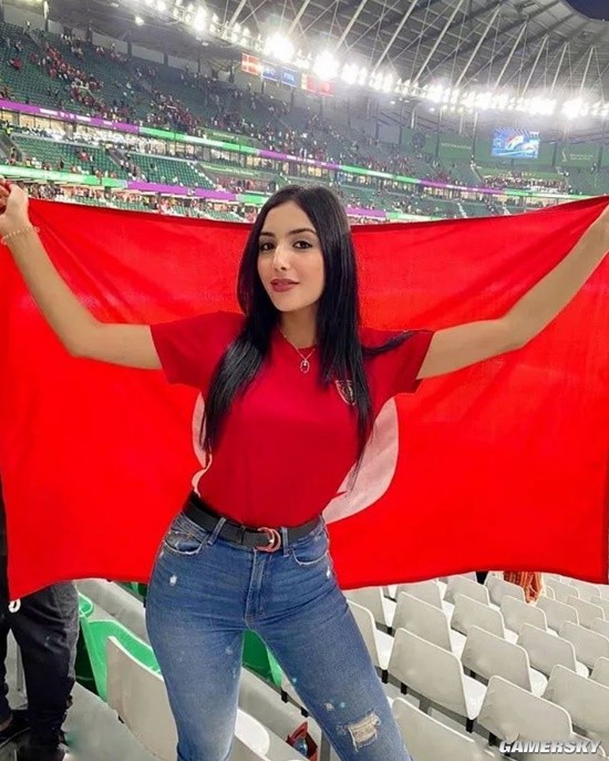 看球的同时也看“球” 2022世界杯女球迷集锦