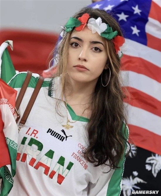 看球的同时也看“球” 2022世界杯女球迷集锦