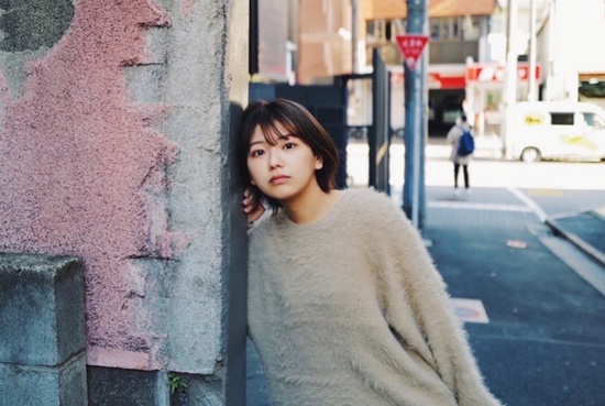 20岁短发邻家学妹 日本网红转型写真女星的大熊杏优