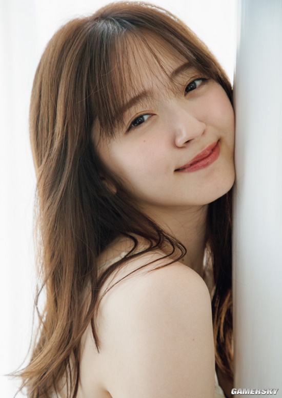 可盐可甜人美声甜 满足幻想的日本女星铃木爱理