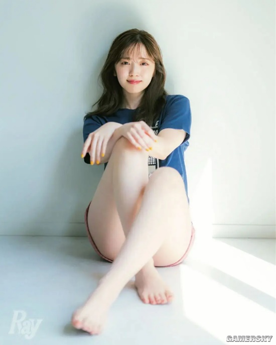 可盐可甜人美声甜 满足幻想的日本女星铃木爱理