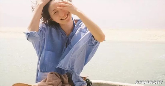 42岁广末凉子时隔22年再出写真 招牌笑容依旧少女感