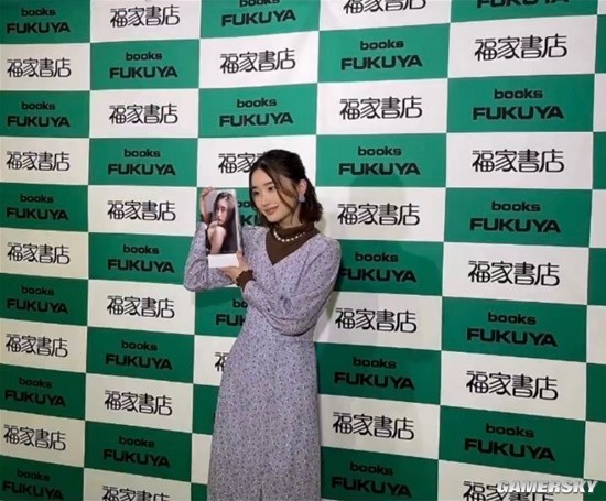 曾号称丰腴版石原里美的安倍乙 靠写真打出自己名号