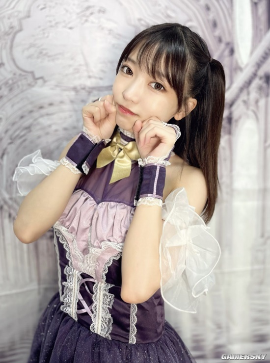 拍泳装写真后走红 会变魔术的女偶像吉沢朱音