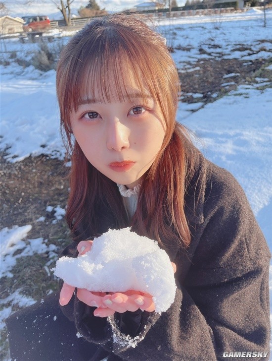 不够可爱性感来凑！弥补不完美的夏日偶像夏未ゆうか