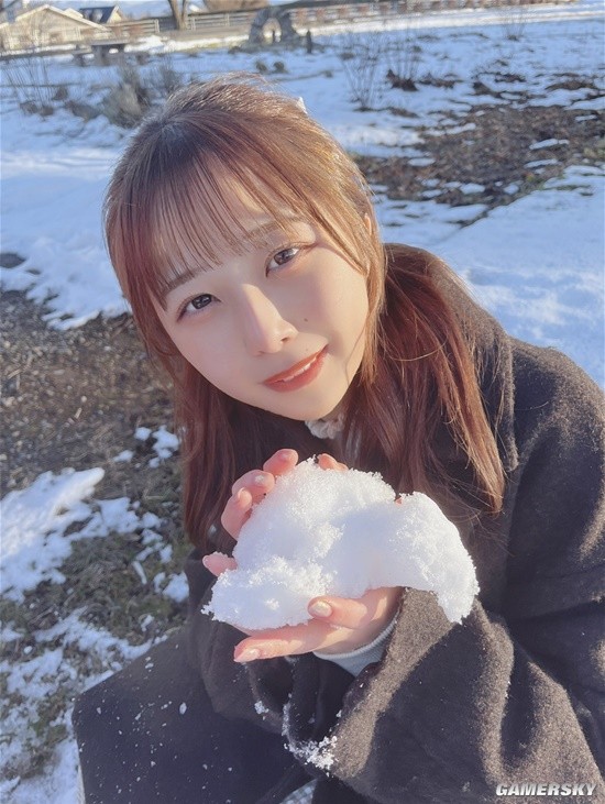 不够可爱性感来凑！弥补不完美的夏日偶像夏未ゆうか