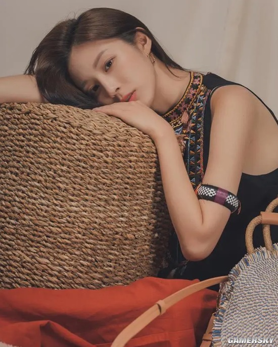 全身比例爆表 韩系御姐大秀泳装好身材