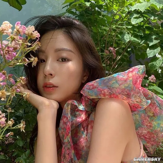 全身比例爆表 韩系御姐大秀泳装好身材