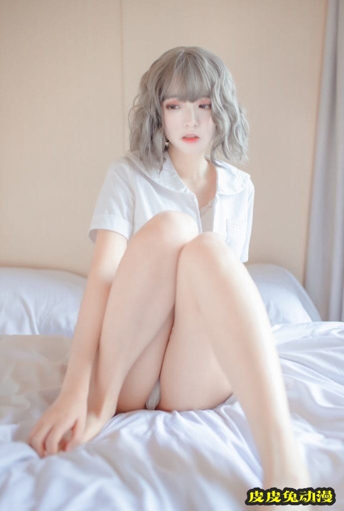 桜桃喵 – 娇小可爱少女