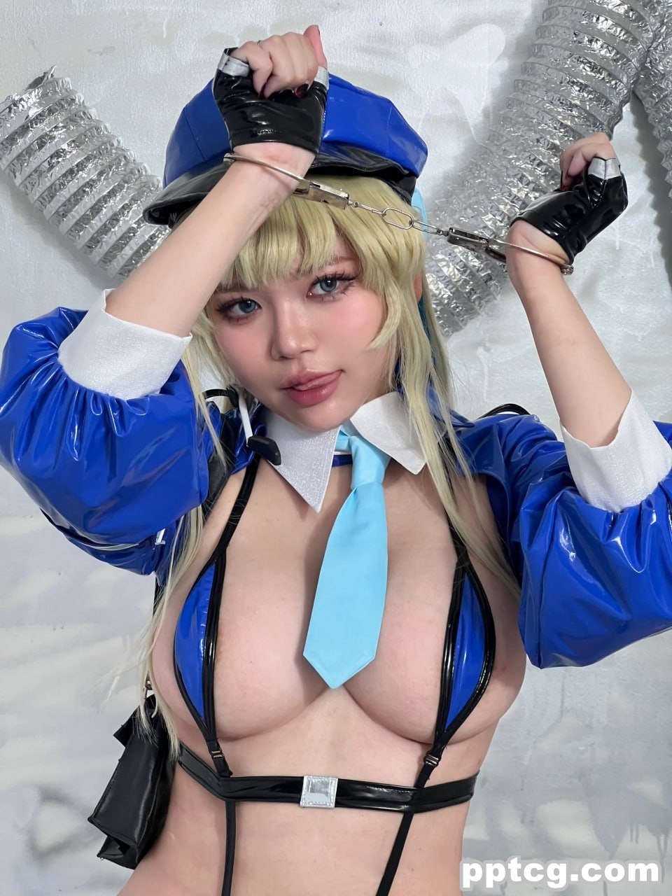 ZinieQ  Officer Toki