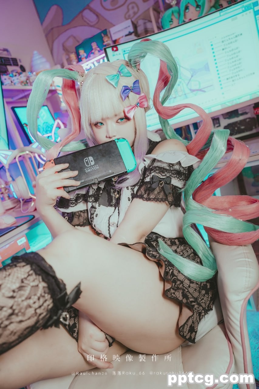 落落  升天