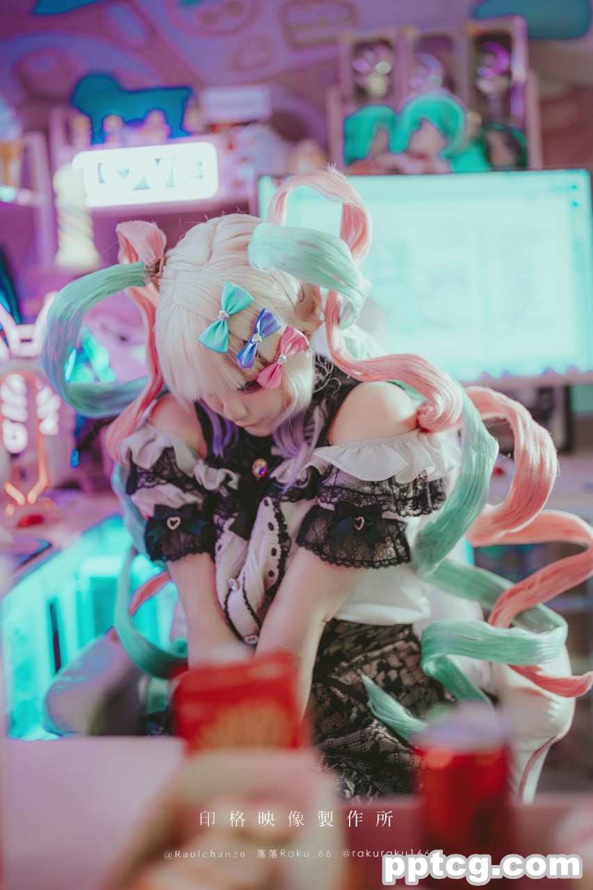 落落  升天