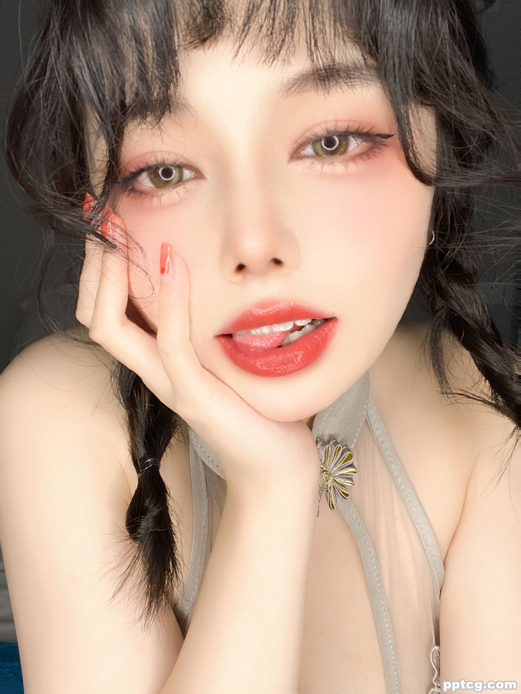 七月喵子 透明 灰撕袜