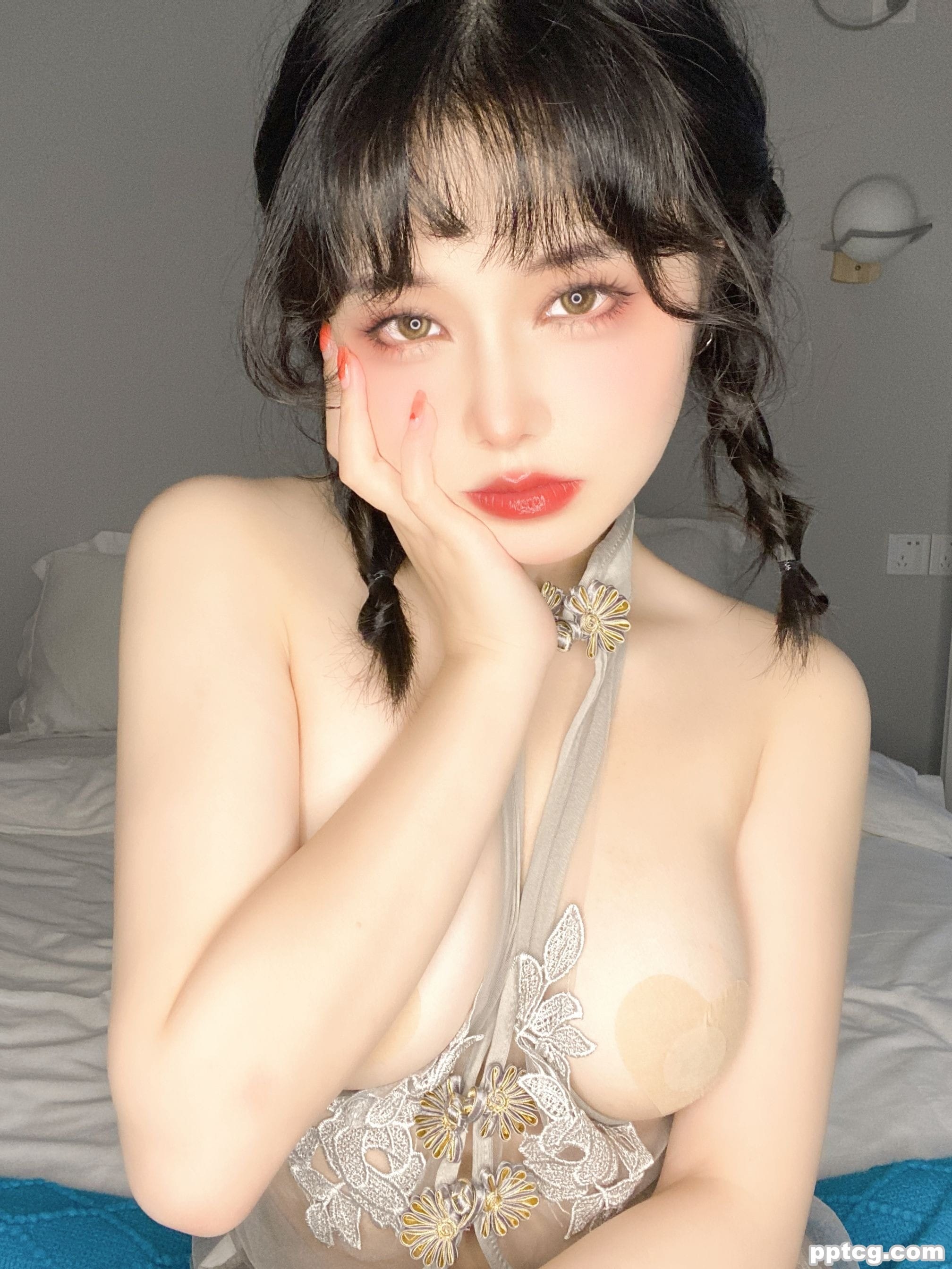 七月喵子 透明 灰撕袜