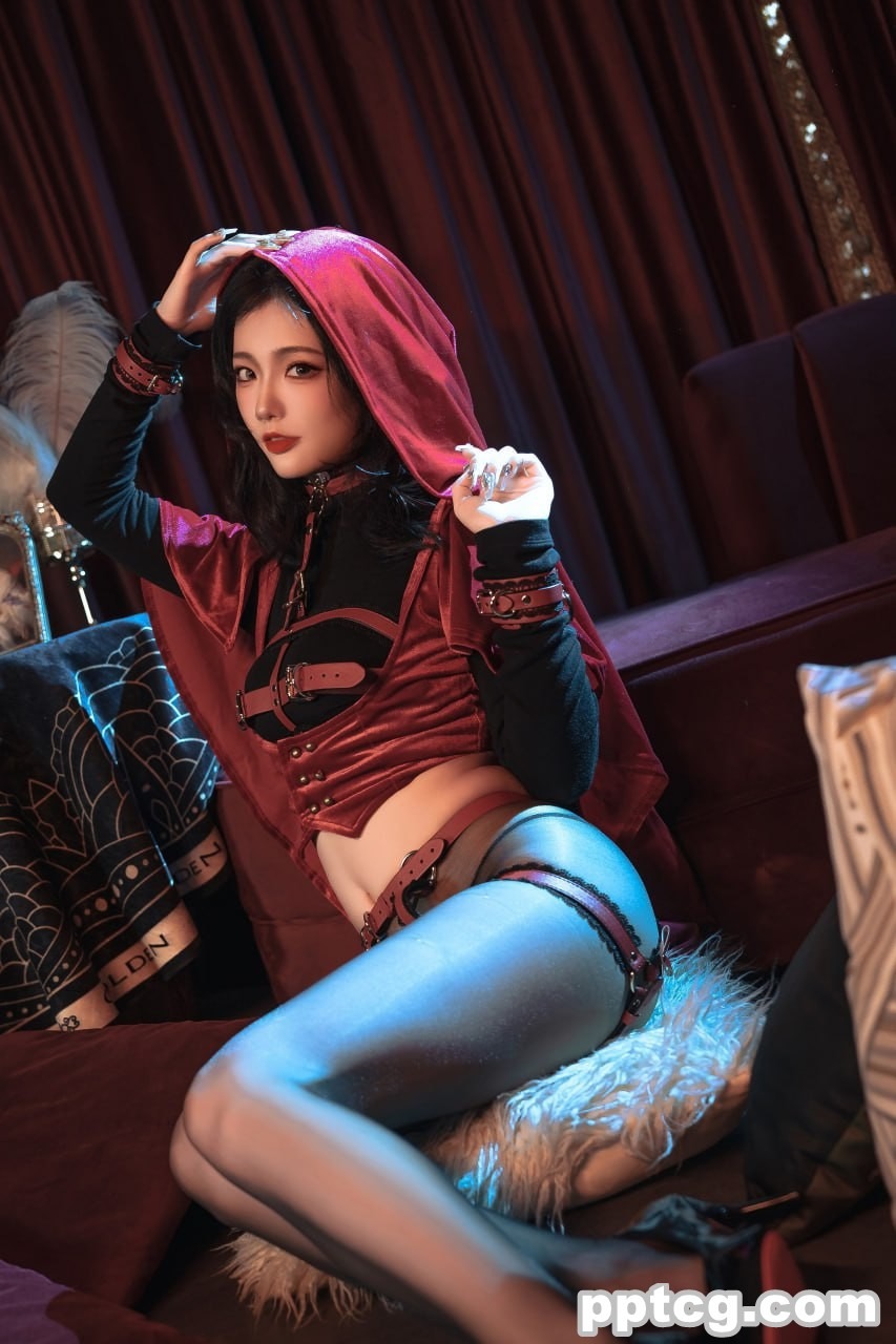 桃良阿宅  小红帽