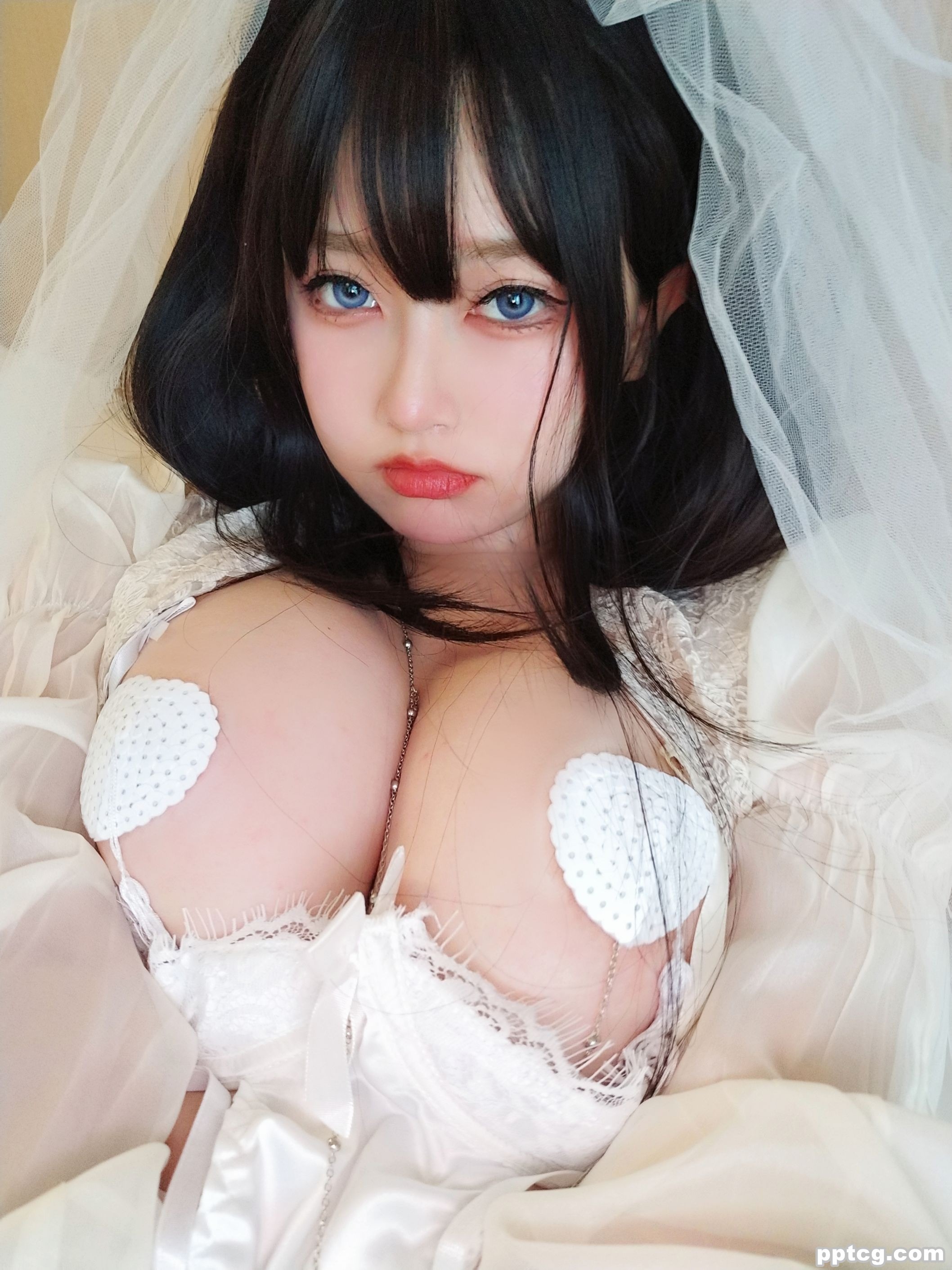 女主K 白双子