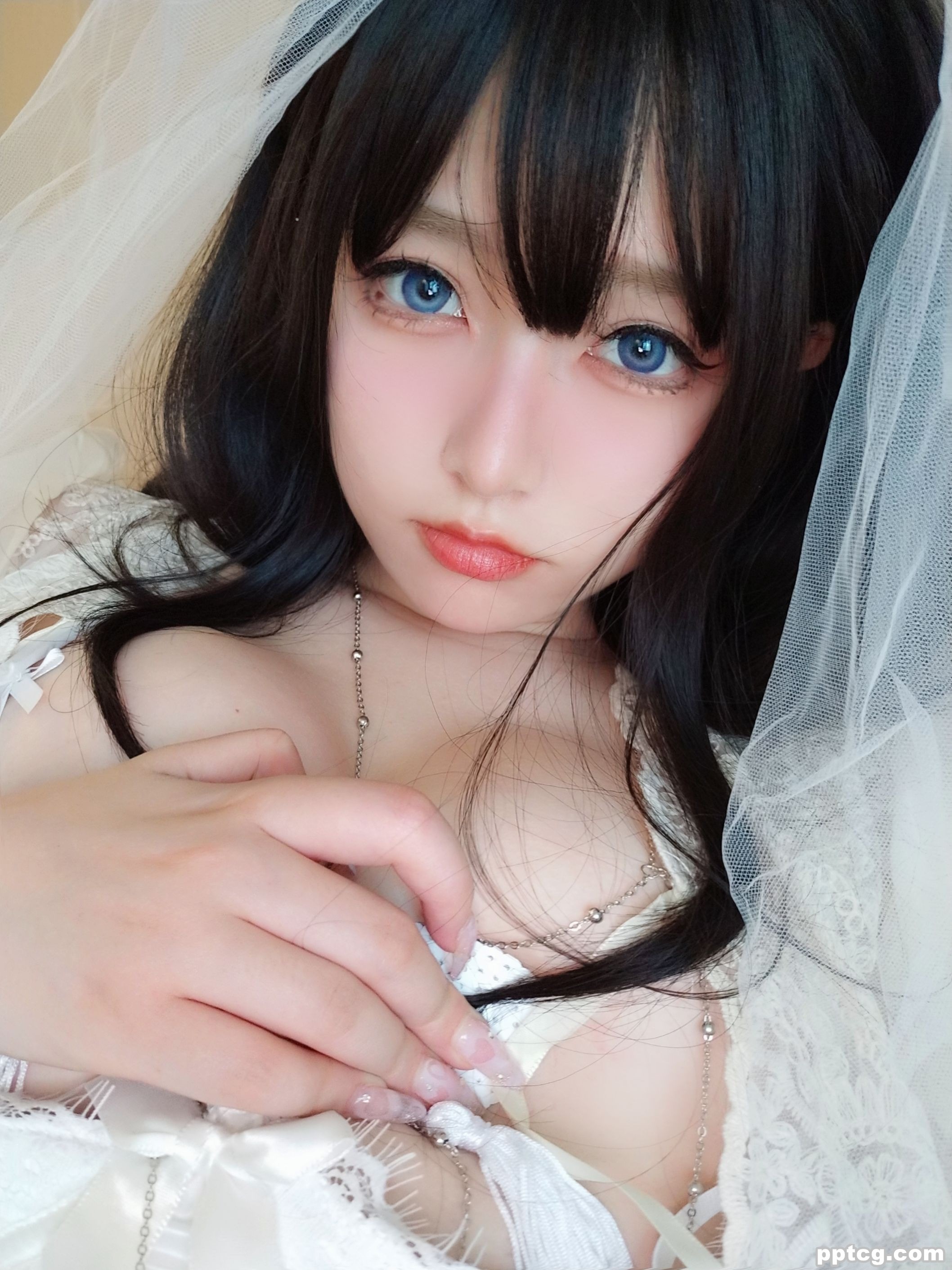 女主K 白双子