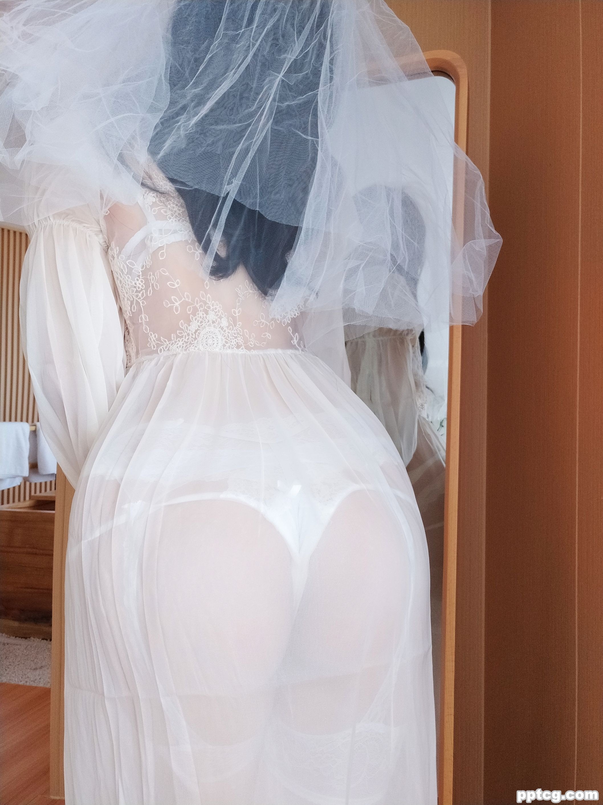 女主K 白双子