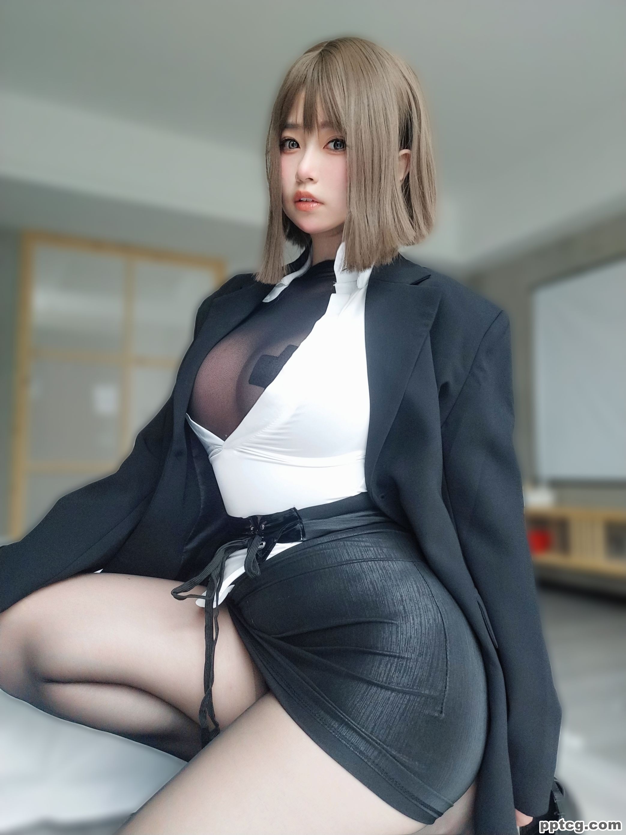 女主K 大胆的秘书