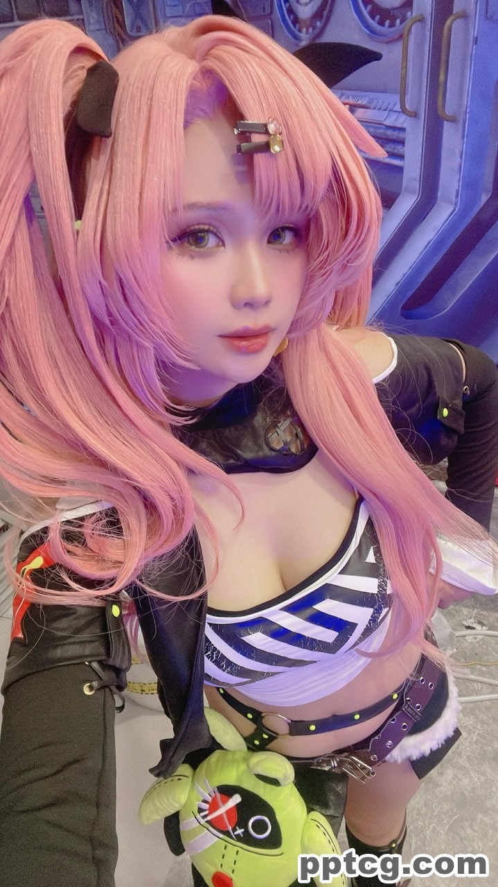 Pyon Lay  绝区零  妮可·德玛拉  Nicole Demara