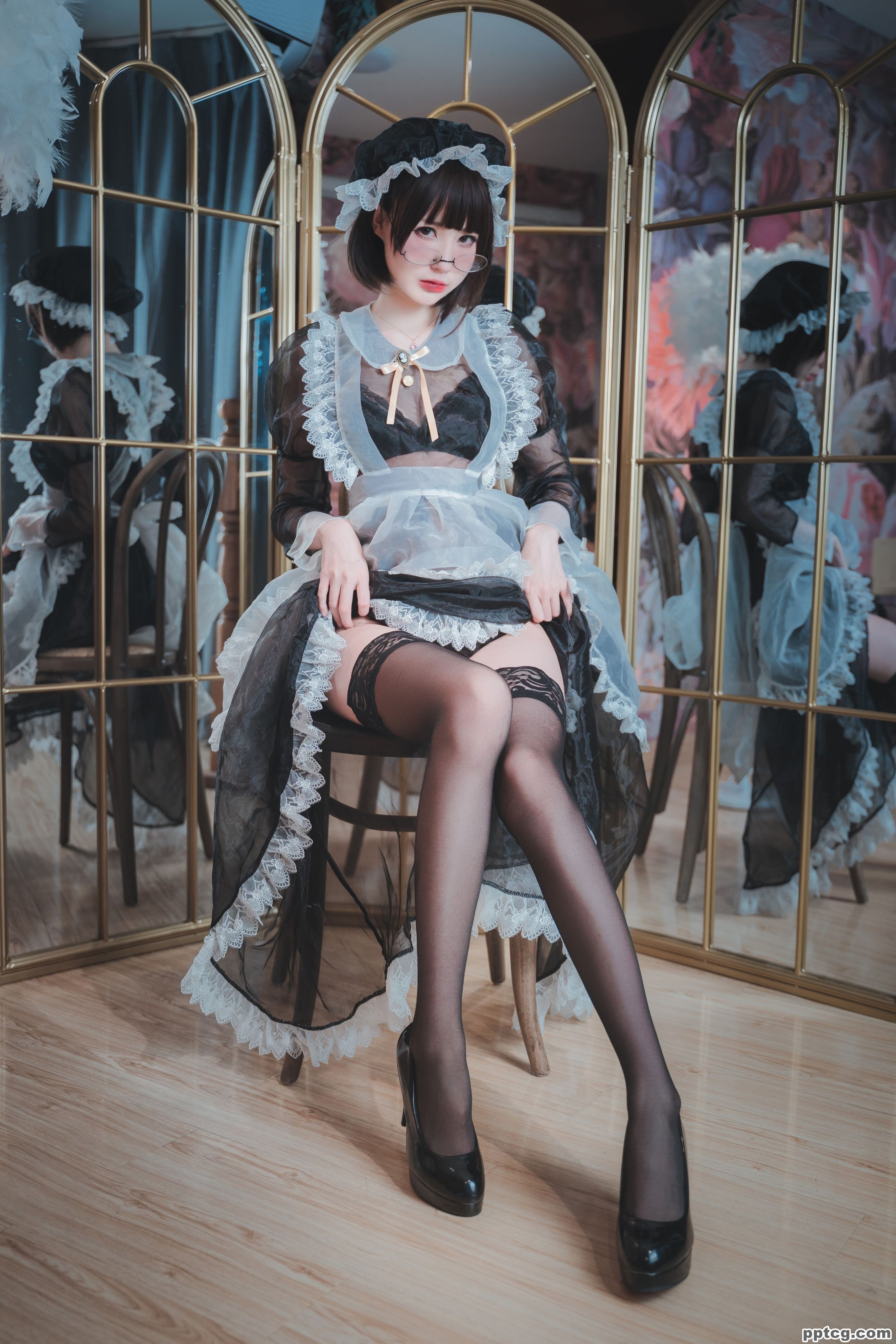 西园寺南歌  透明女仆