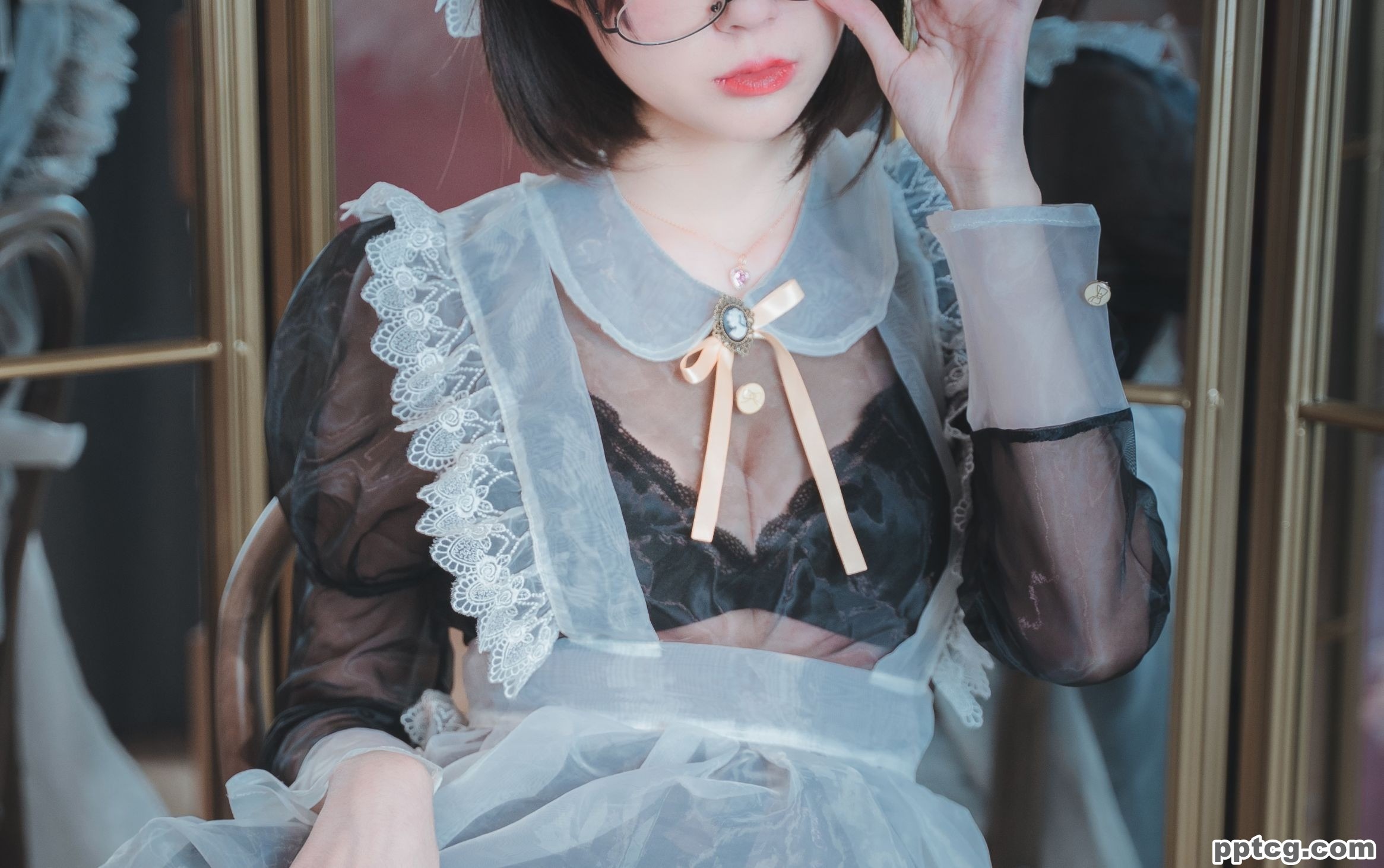 西园寺南歌  透明女仆