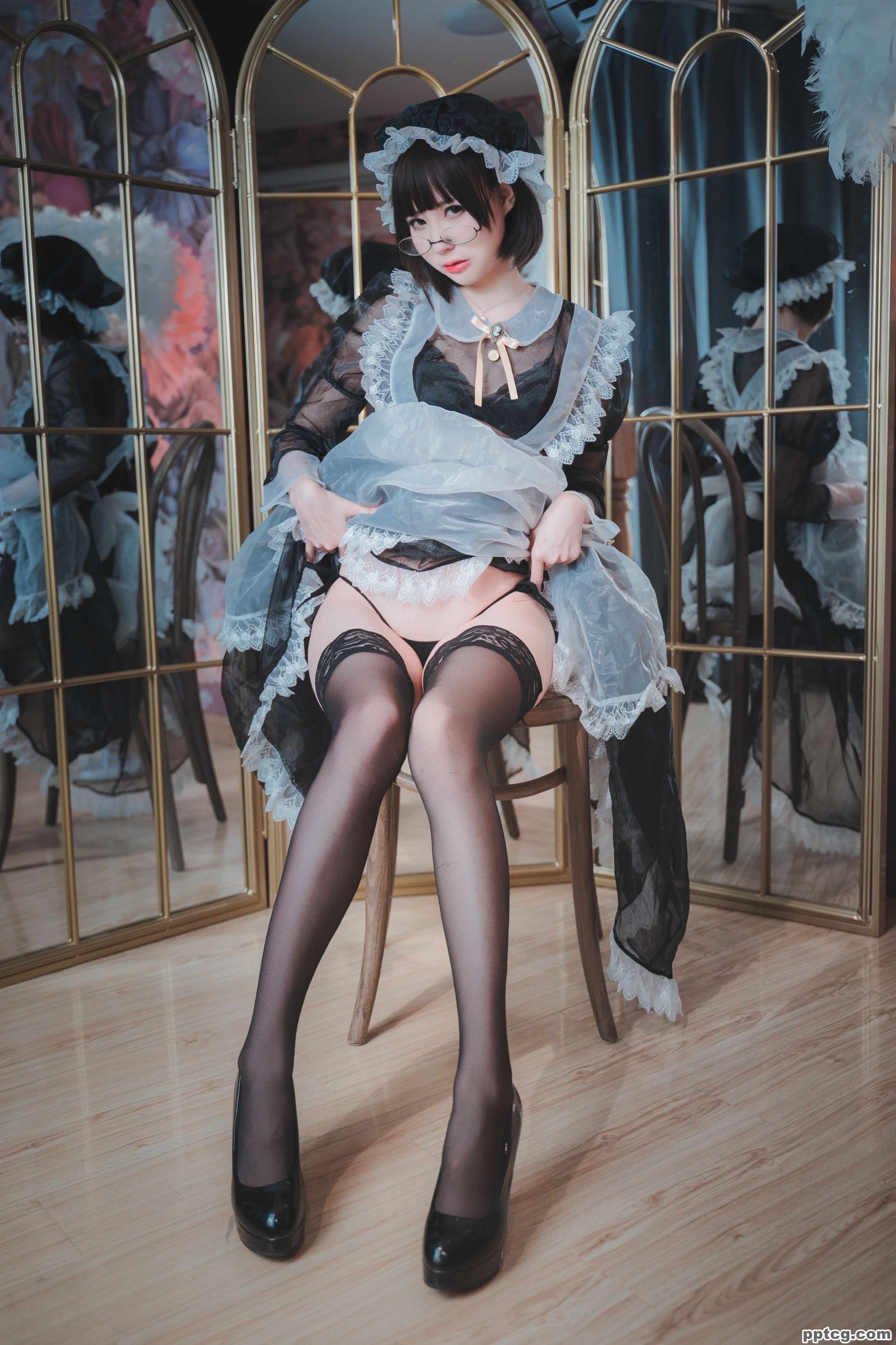 西园寺南歌  透明女仆