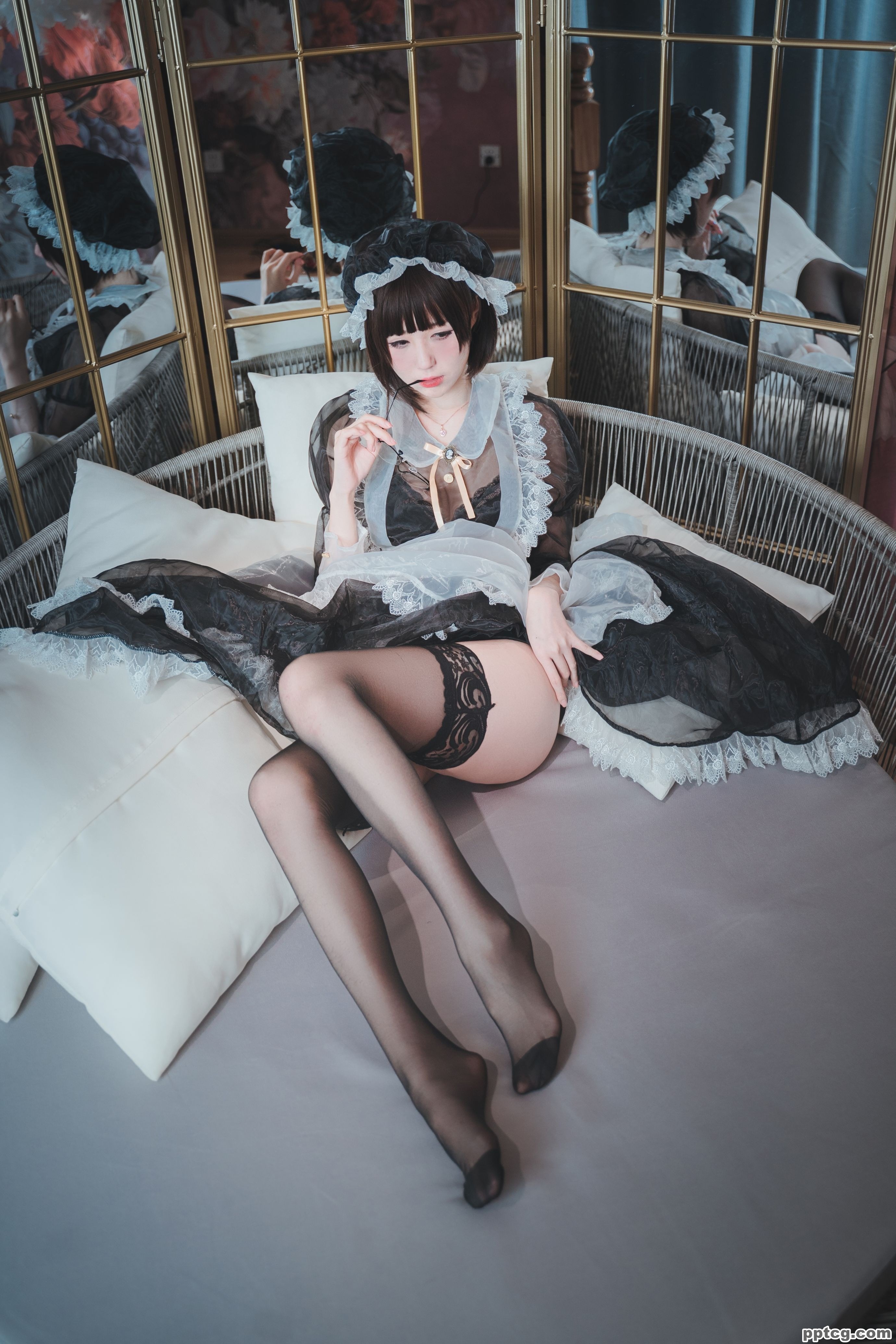 西园寺南歌  透明女仆