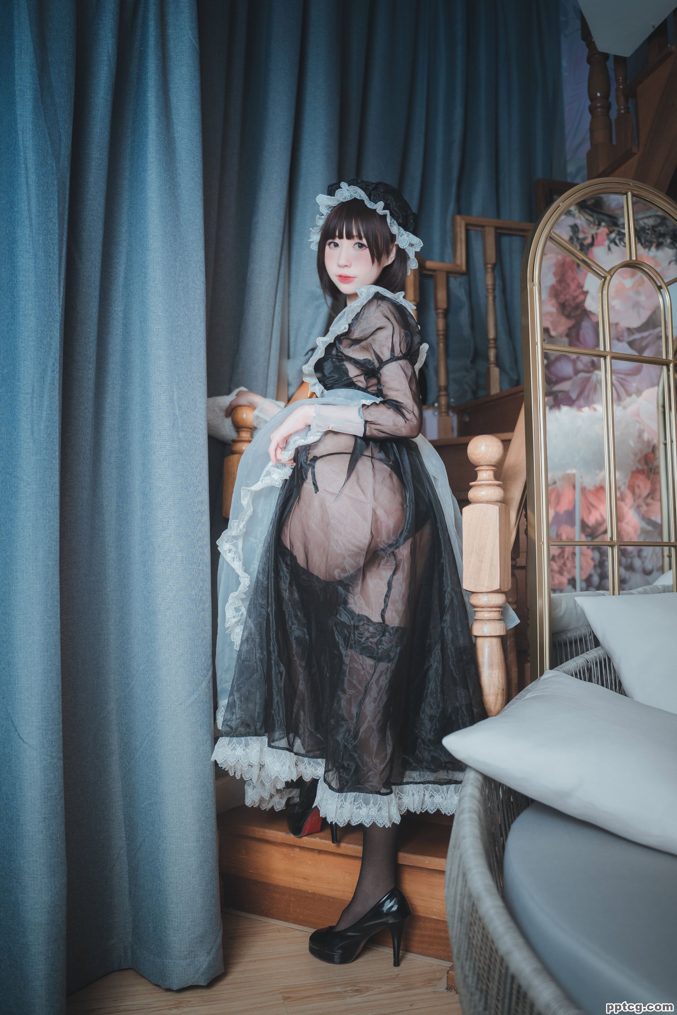 西园寺南歌  透明女仆