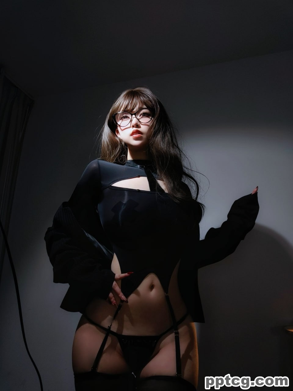 女主K  秘书  丝袜
