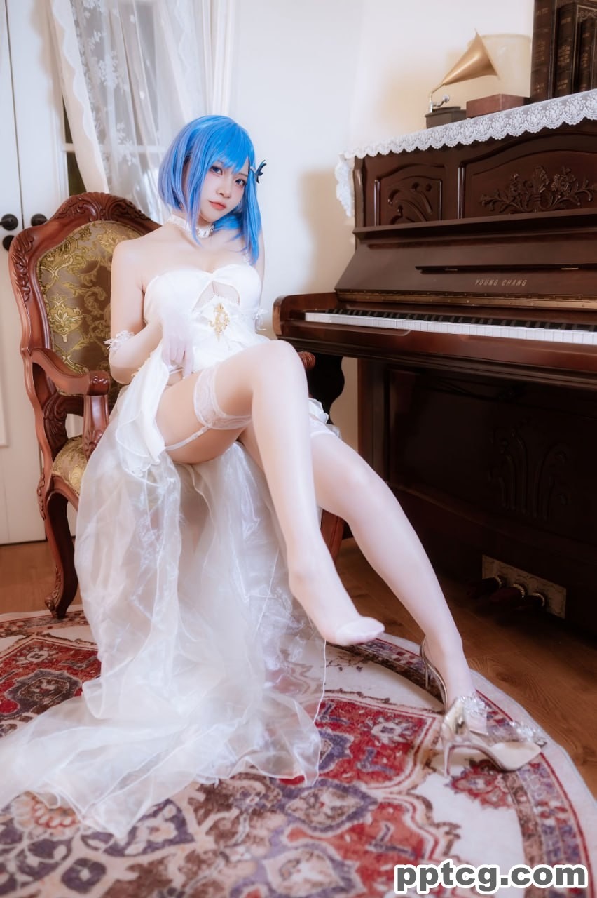 二佐Nisa  恰巴耶夫礼服