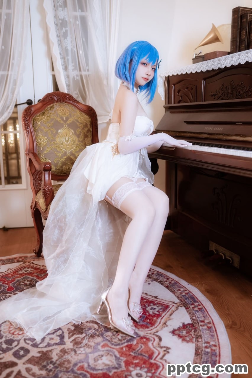二佐Nisa  恰巴耶夫礼服