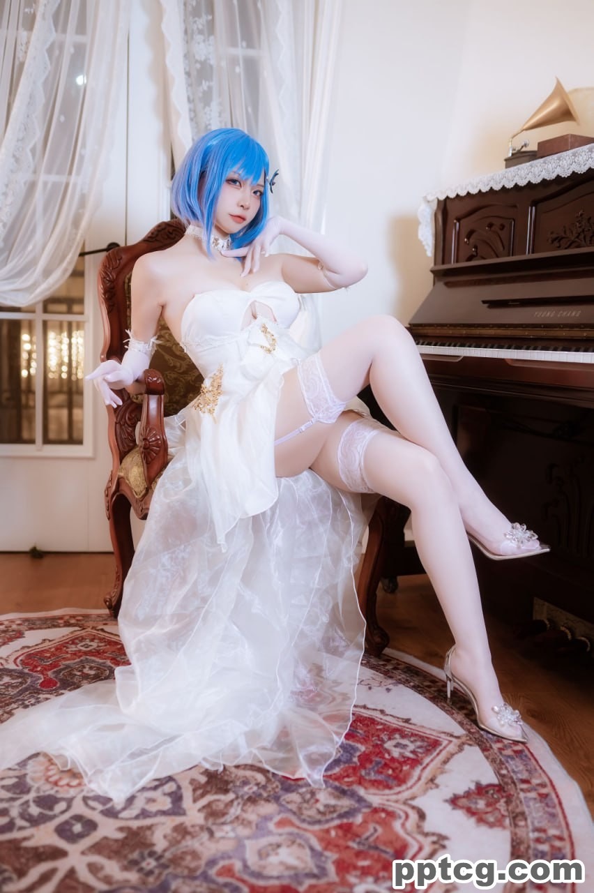 二佐Nisa  恰巴耶夫礼服